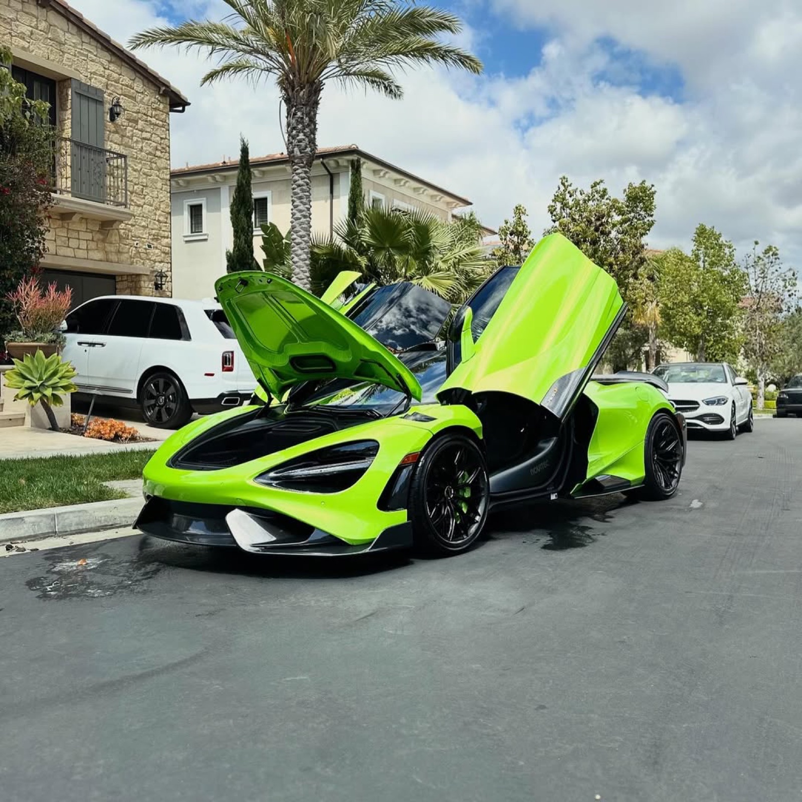 McLaren 765LT in a lime-green color-change wrap