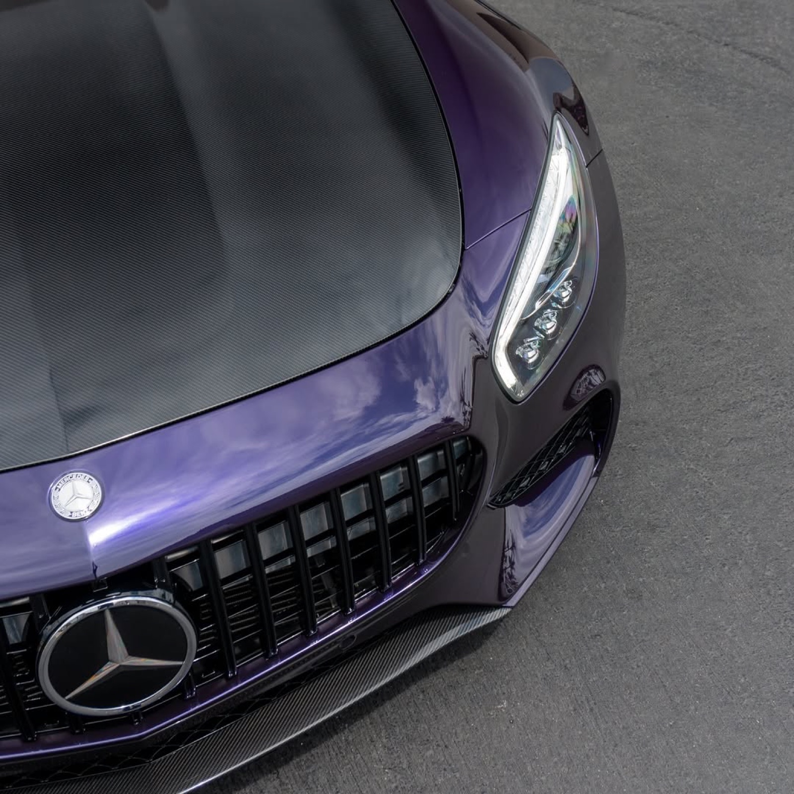 Mercedes-AMG GT purple wrap with gloss carbon hood